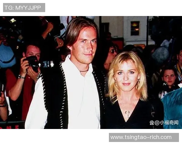 法国足球明星的女友们:揭开她们背后的故事与魅力 法国足球明星的女友们:揭开她们背后的故事与魅力